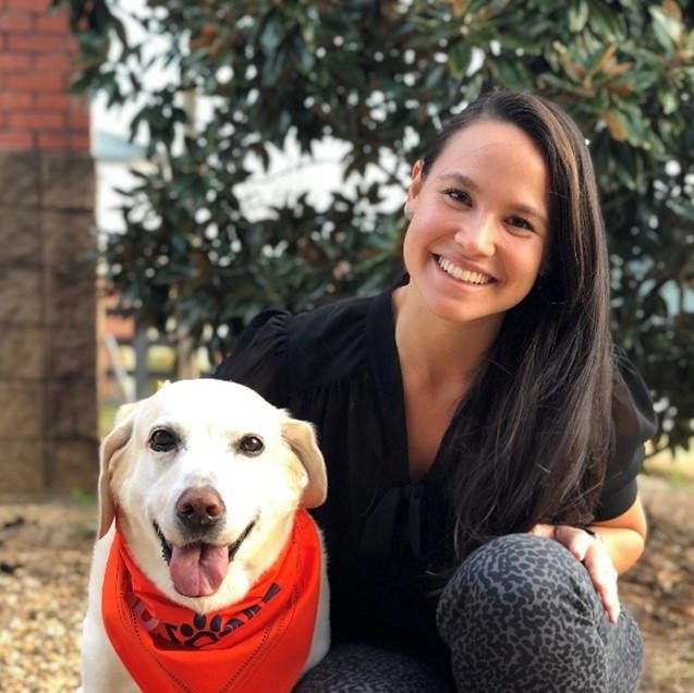 Dra. Larissa Muller, médica veterinária oncologista especialista em radioterapia para pets na Vet Radioterapia SP (Osasco)